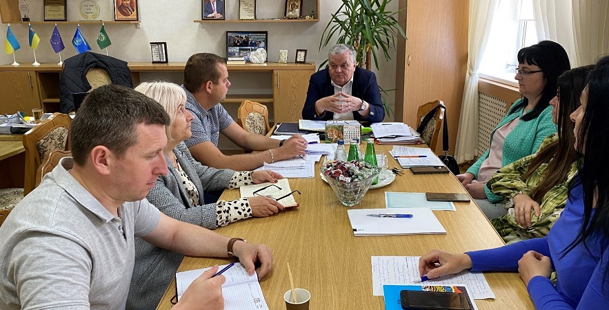 Закінчення навчального року, вступна кампанія, основні питання адміністрації
